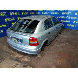 opel astra g berlina del año 1999
