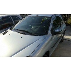 peugeot 206 berlina del año 2002