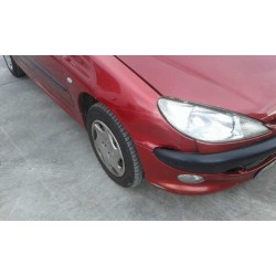 peugeot 206 berlina del año 2001