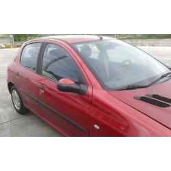 peugeot 206 berlina del año 2001