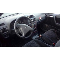 opel astra g berlina del año 2001