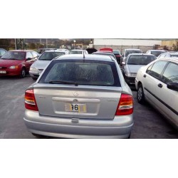 opel astra g berlina del año 2001