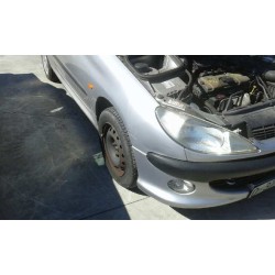 peugeot 206 berlina del año 1999