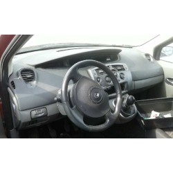 renault scenic ii del año 1950