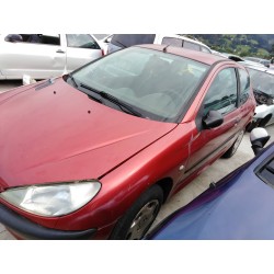 peugeot 206 berlina del año 2002