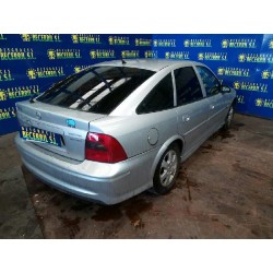opel vectra b berlina del año 2000