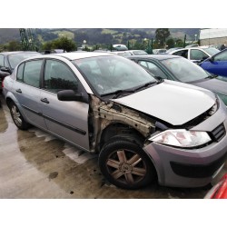 renault megane ii classic berlina del año 2004