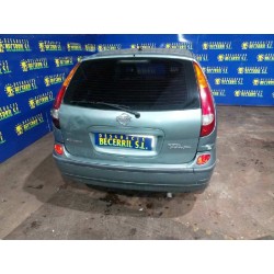 nissan almera tino (v10m) del año 2001