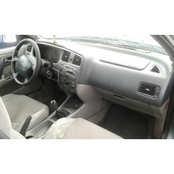 nissan primera berlina (p11) del año 2001