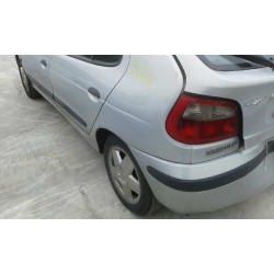 renault megane i fase 2 berlina (ba0) del año 2000
