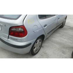 renault megane i fase 2 berlina (ba0) del año 2000