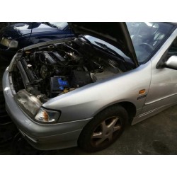 nissan primera berlina (p11) del año 1998