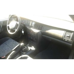 opel vectra b berlina del año 1998