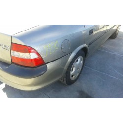 opel vectra b berlina del año 1998
