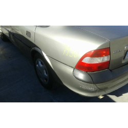 opel vectra b berlina del año 1998