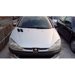 peugeot 206 berlina del año 2000