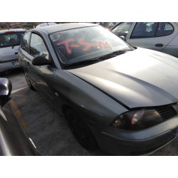 seat ibiza (6l1) del año 2002