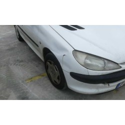 peugeot 206 berlina del año 2002