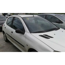 peugeot 206 berlina del año 2002