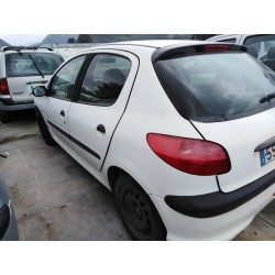 peugeot 206 berlina del año 2000