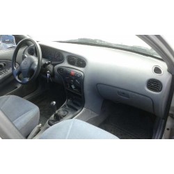hyundai lantra berlina (rd) del año 1998
