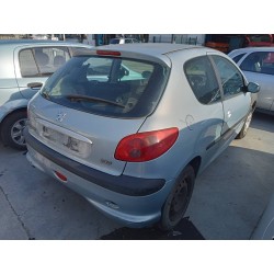 peugeot 206 berlina del año 2003
