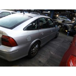 opel vectra b berlina del año 2000