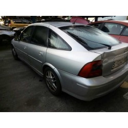 opel vectra b berlina del año 2000