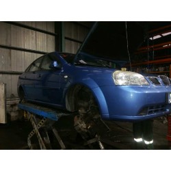 daewoo nubira berlina del año 2003
