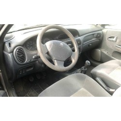 renault megane i fase 2 berlina (ba0) del año 2002