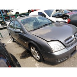 opel vectra c berlina del año 2004