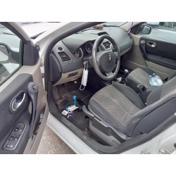 renault megane ii berlina 5p del año 2004