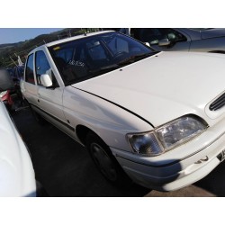 ford escort berlina/turnier del año 1992