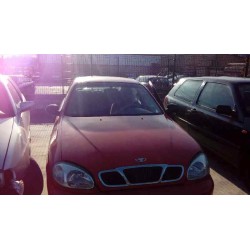 daewoo lanos del año 2001