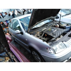 volkswagen polo berlina (6n2) del año 2000