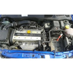 opel astra g berlina del año 2000