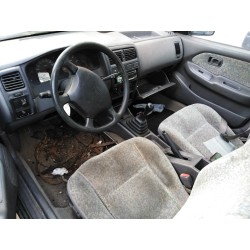 nissan almera (n15) del año 1998