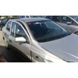 opel astra g berlina del año 2001