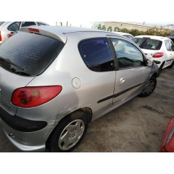 peugeot 206 berlina del año 2003