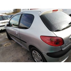 peugeot 206 berlina del año 2003