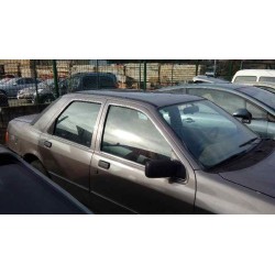ford sierra berlina del año 1988