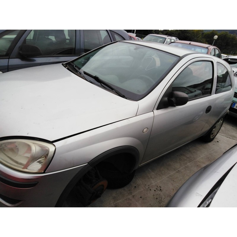 opel corsa c del año 2003