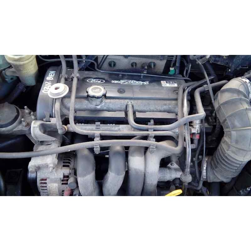 ford focus berlina (cak) del año 2000