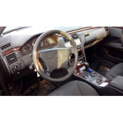 mercedes clase e (w210) berlina diesel del año 1998