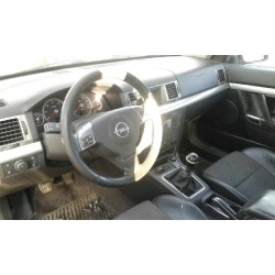 opel vectra c berlina del año 2005