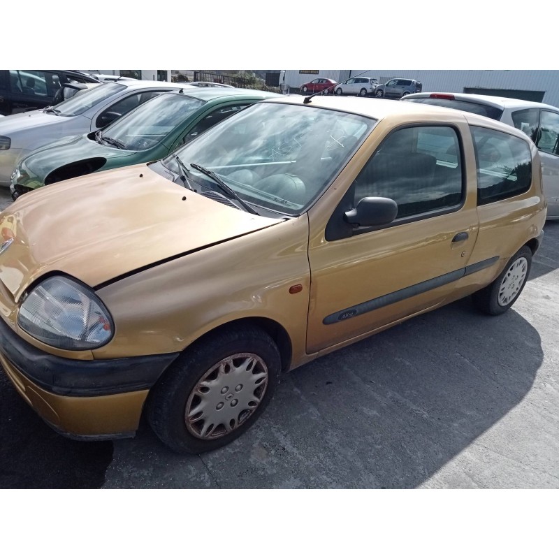 renault clio ii fase i (b/cbo) del año 2000