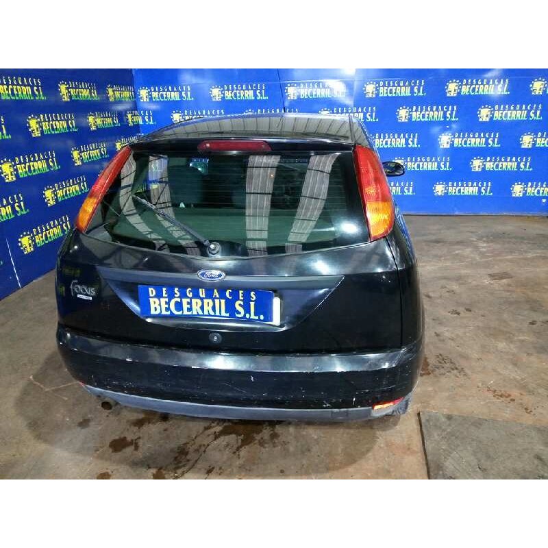 ford focus berlina (cak) del año 2001