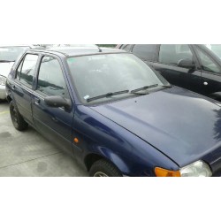 ford fiesta berlina del año 1995