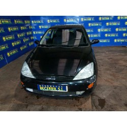 ford focus berlina (cak) del año 2001