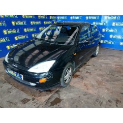 ford focus berlina (cak) del año 2001